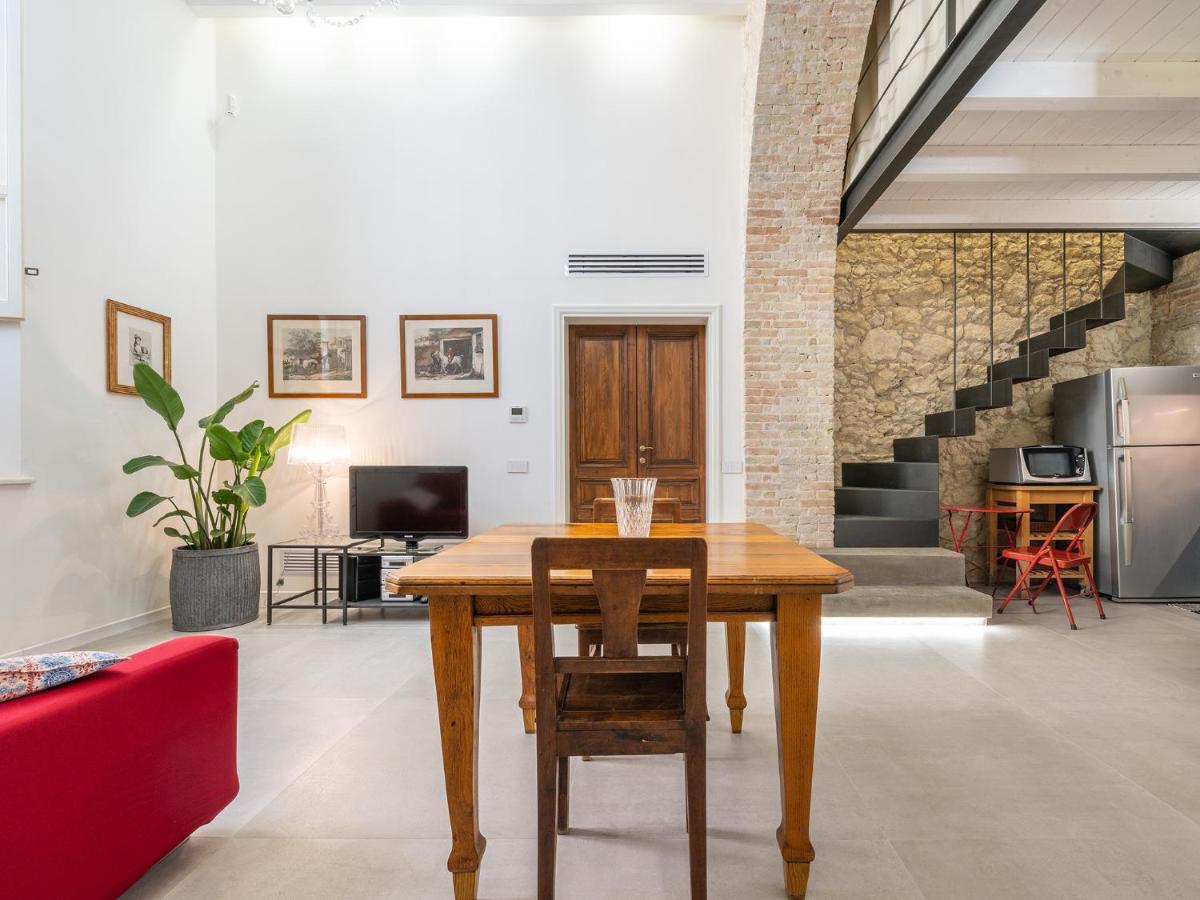 Massimo Boutique Apartment Cagliari Ngoại thất bức ảnh