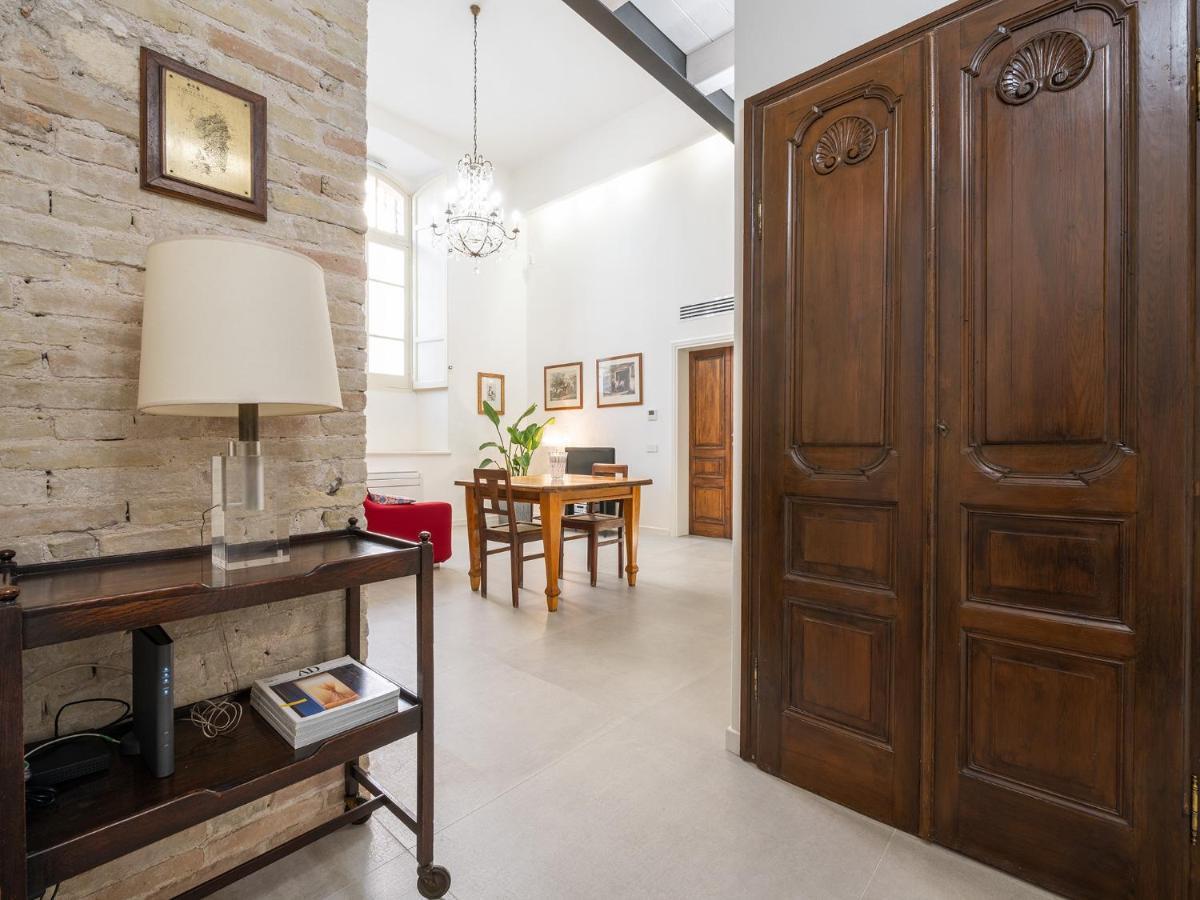 Massimo Boutique Apartment Cagliari Ngoại thất bức ảnh