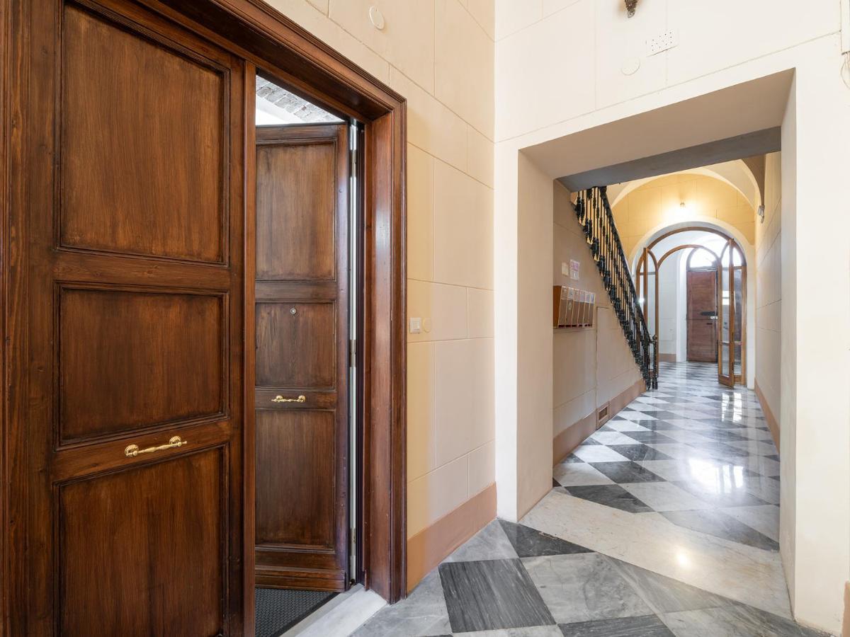 Massimo Boutique Apartment Cagliari Ngoại thất bức ảnh